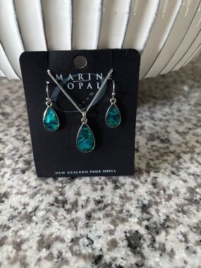 Teardrop Paua Shell Necklace & Earring Set - Teal Green